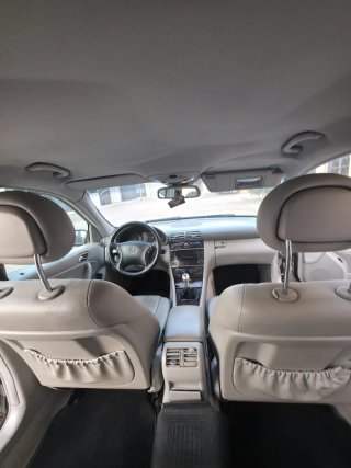 Mercedes-Benz Clase C 2005