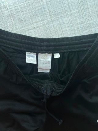 Pantalón deportivo Adidas negro