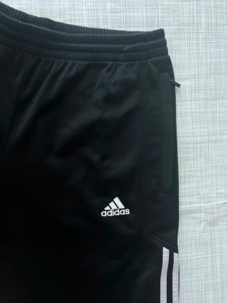Pantalón deportivo Adidas negro