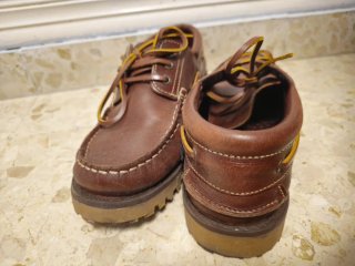 Zapatos náuticos de piel marrones