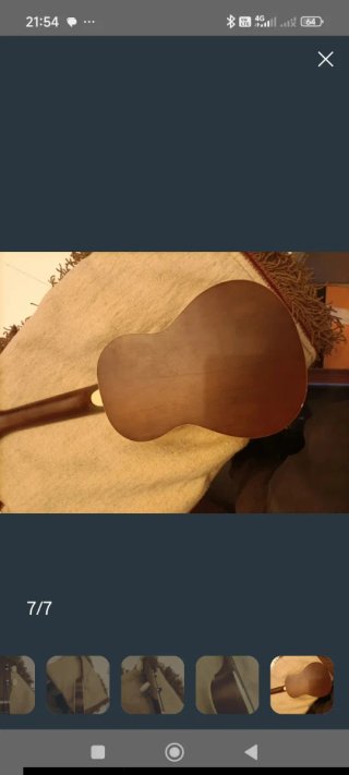 Ukelele de madera