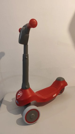 Patinete Infantil Chicco Ducati Rojo