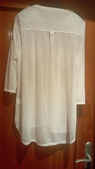Camisa blanca fresca