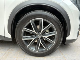 Lexus LBX Emotion+ mantenimientos incluidos