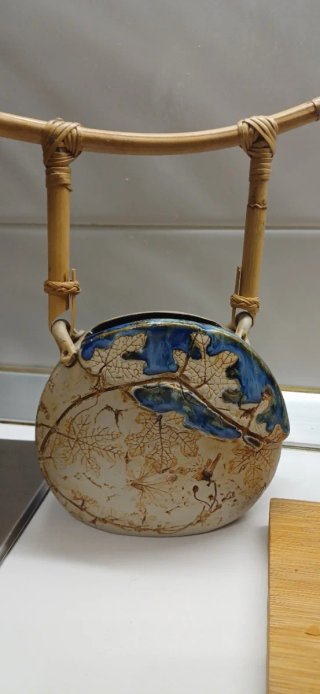 Vaso ceramica Tenmoku con manico bambu