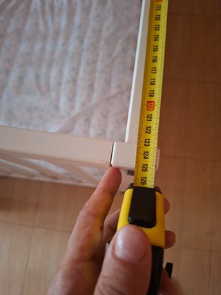 Cuna de bebé blanca