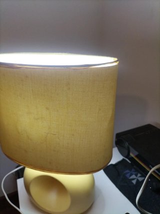 Lámpara de mesa