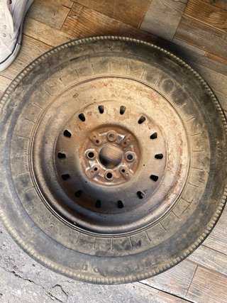 Rueda Seat 600