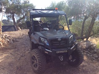 CF MOTO UFORCE CF500UTR2 4x4 UTV Campo o playa.