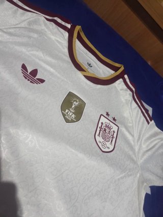 Camiseta fútbol España 2ª Equipación Adidas.