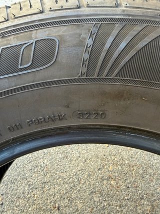 2 Neumáticos 225/70/15C 112/110T