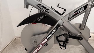 Bicicleta Indoor BH Fitness SB3 Magnetic