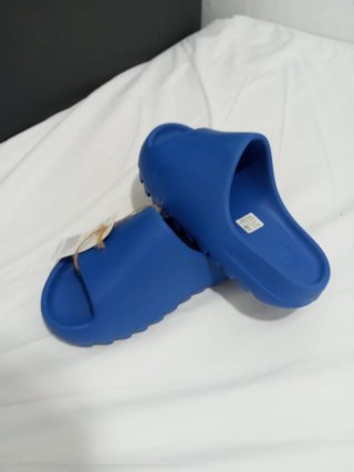 Chanclas Adidas Yeezy Slide Azul Talla 43.5