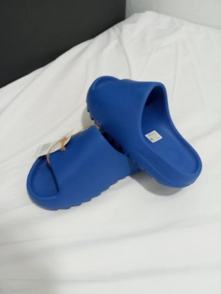 Chanclas Adidas Yeezy Slide Azul Talla 43.5