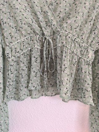 Blusa floral de Stradivarius