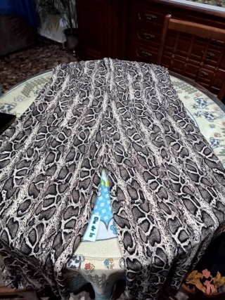 Mono estampado serpiente