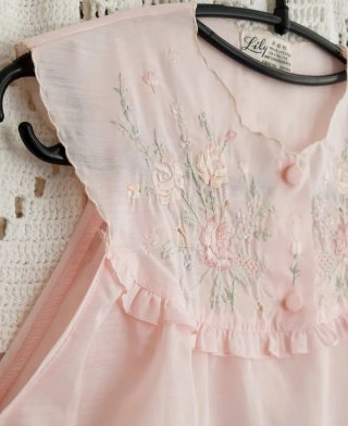 Camisa de dormir LILY 38 (L) rosa bordada