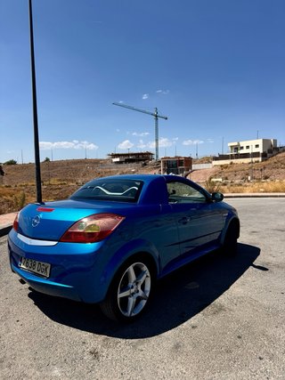 Opel Tigra 2005