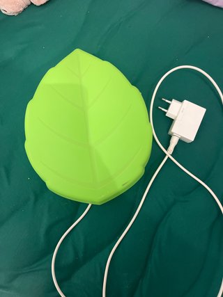 Lámpara infantil hoja verde