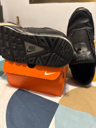 Nike Air Max Command Leather