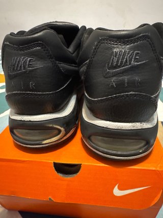 Nike Air Max Command Leather