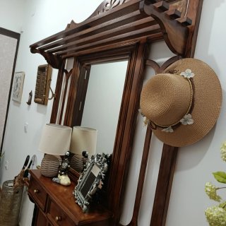 Mueble de entrada de madera