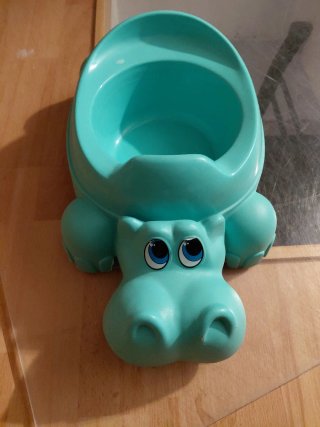 Orinal infantil Hipopótamo. Muy cómodo y resistent