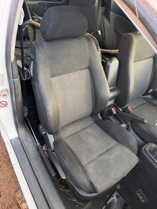 Pareja Asientos Delanteros VW Golf IV