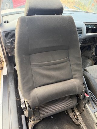 Pareja Asientos Delanteros VW Golf IV