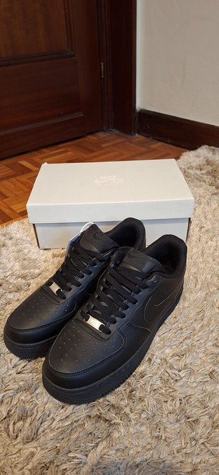 Nike Air Force 1´07 Talla EUR41 Negras