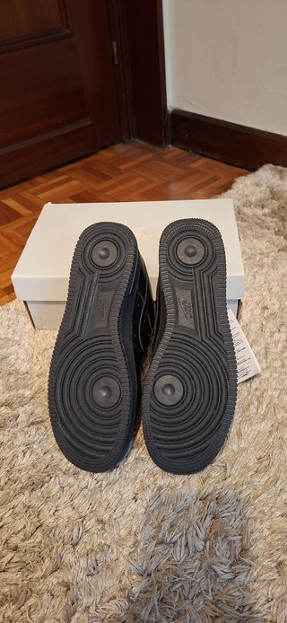 Nike Air Force 1´07 Talla EUR41 Negras