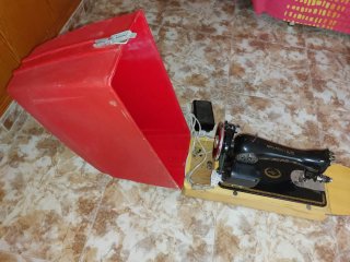 Máquina de coser Alfa clásica