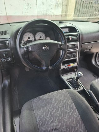 Opel Astra 2004