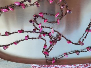 Collar largo artesanal boho fucsia