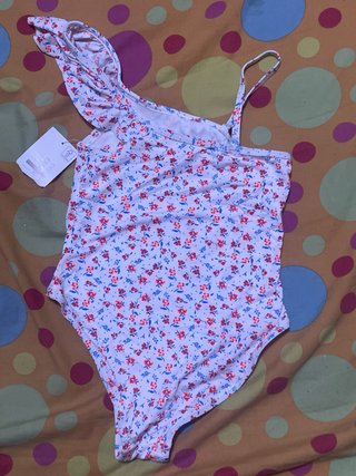 Bañador niña Talla 5-6 floral