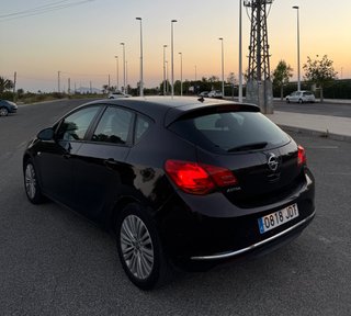 Opel Astra J 1.6 selective 2015