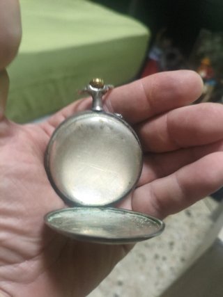Reloj de bolsillo antiguo plata