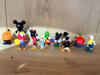 12 Vintage Disney Figures – Mickey, Minnie