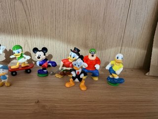 12 Vintage Disney Figures – Mickey, Minnie