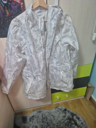 Chubasquero estampado