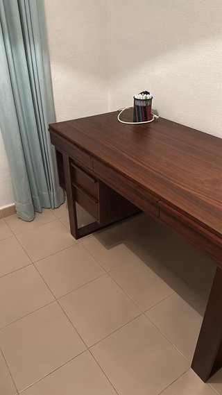 Escritorio de madera El Corte Inglés - Nogal