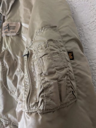 Chaqueta Bomber Alpha Industries Beige/Caqui