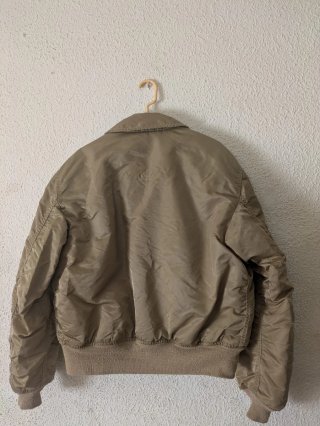 Chaqueta Bomber Alpha Industries Beige/Caqui