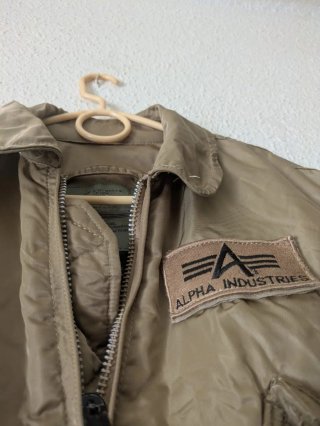 Chaqueta Bomber Alpha Industries Beige/Caqui