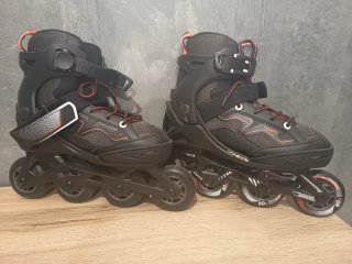 Patines en línea Oxelo negros y naranjas