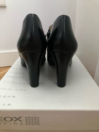 Botines Geox Piel Negros Tacón T41