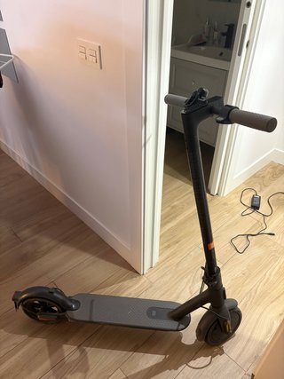 Xiaomi Mi Electric Scooter Esencial