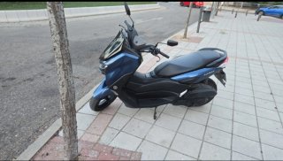 Yamaha NMAX 125 Scooter Azul/Negro