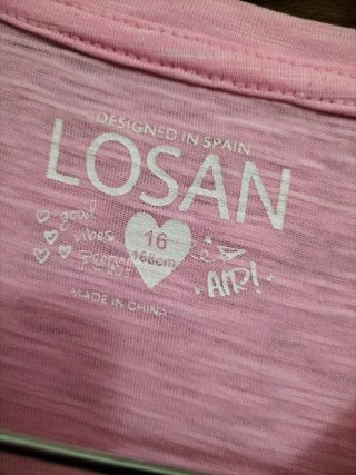 Camiseta rosa ,talla 16,nueva.