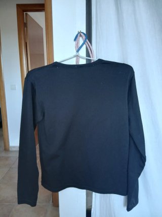 Lote falda y camiseta negra.